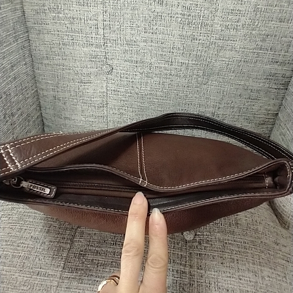 Fossil Women's Brown Leather Hobo Handbag. Excellent condition #75082 - Picture 4 of 12